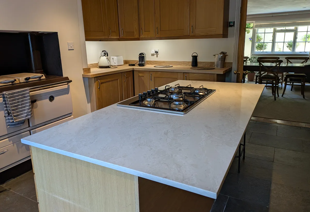 Taj Mahal Unistone quartz worktop uplift
