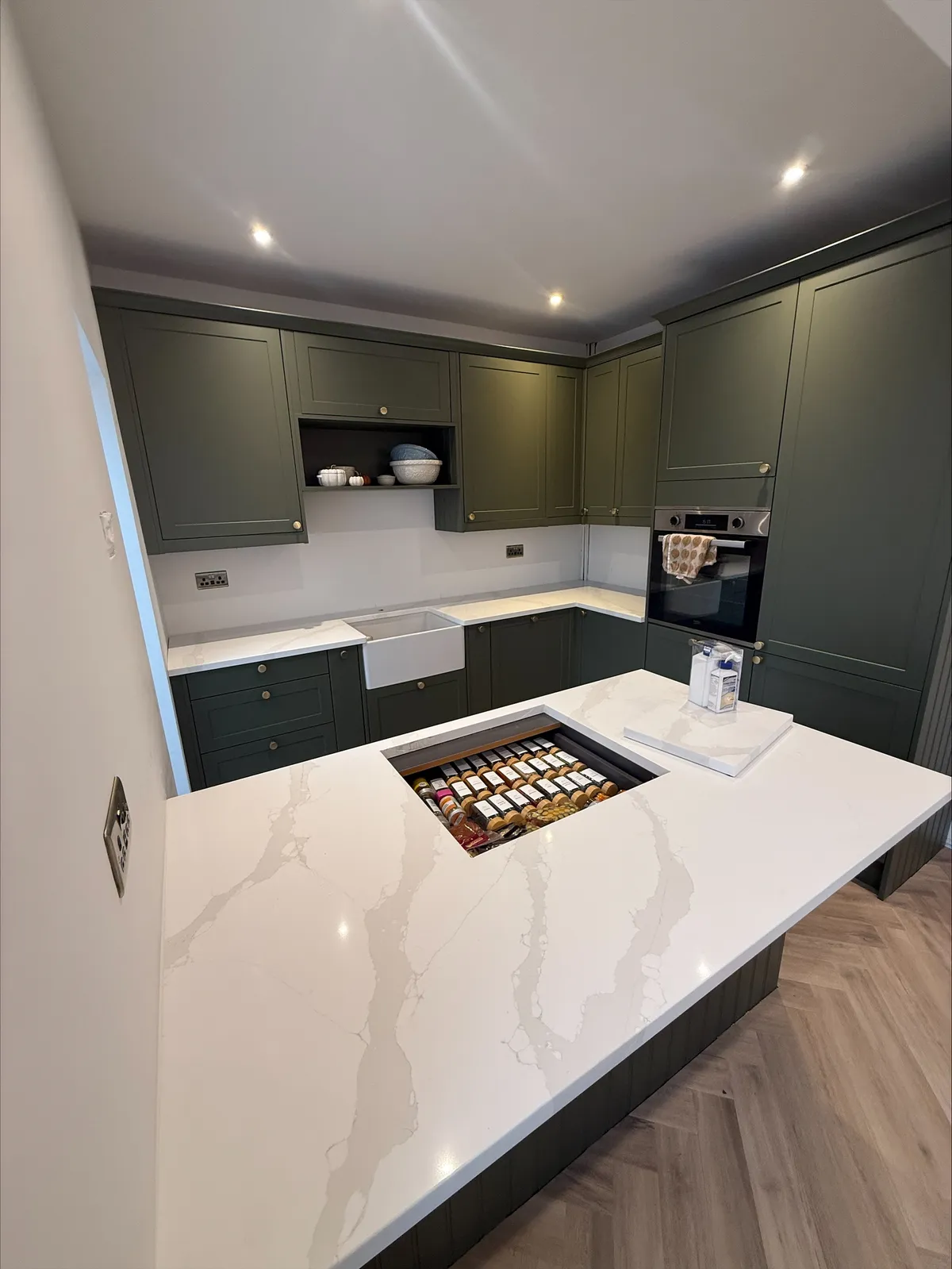 Calacatta Gold kitchen worktops