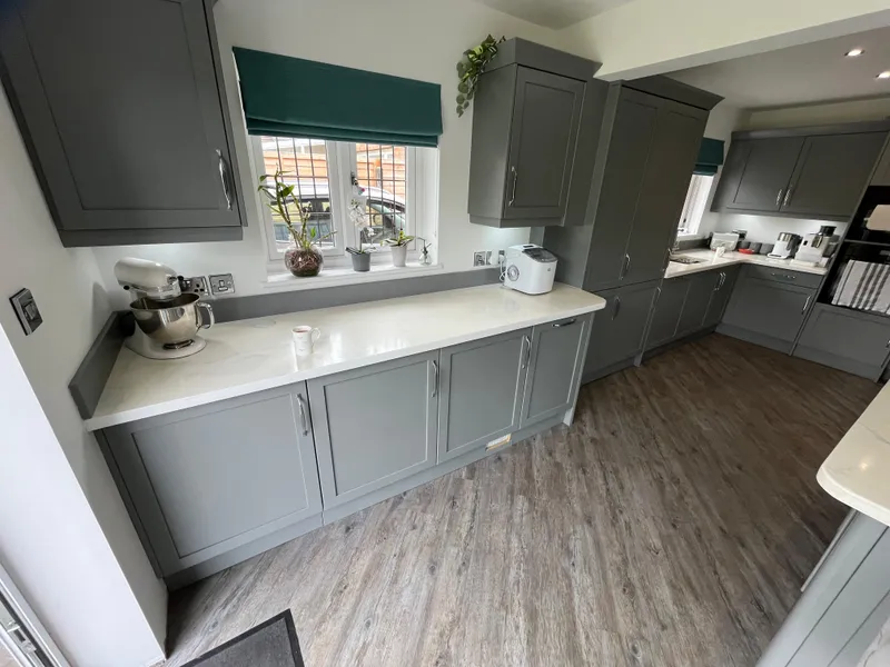 White Shimmer BQS quartz worktop uplift