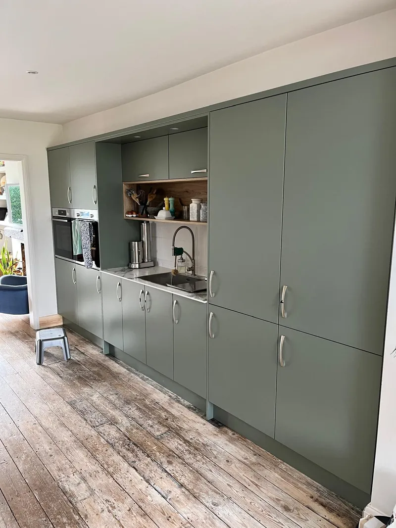 Invisible White Laminam ceramic kitchen worktops