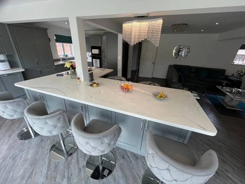 White Shimmer BQS quartz worktop uplift