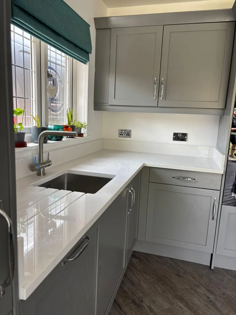 White Shimmer BQS quartz worktop uplift