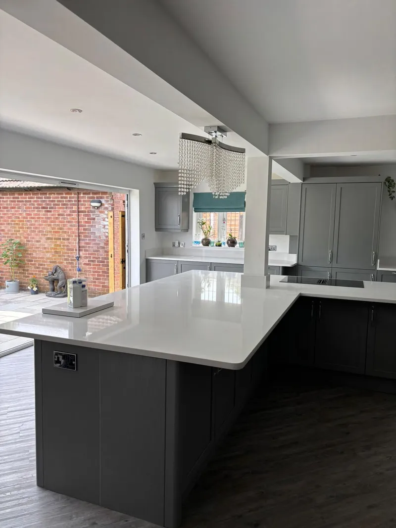 White Shimmer BQS quartz worktop uplift