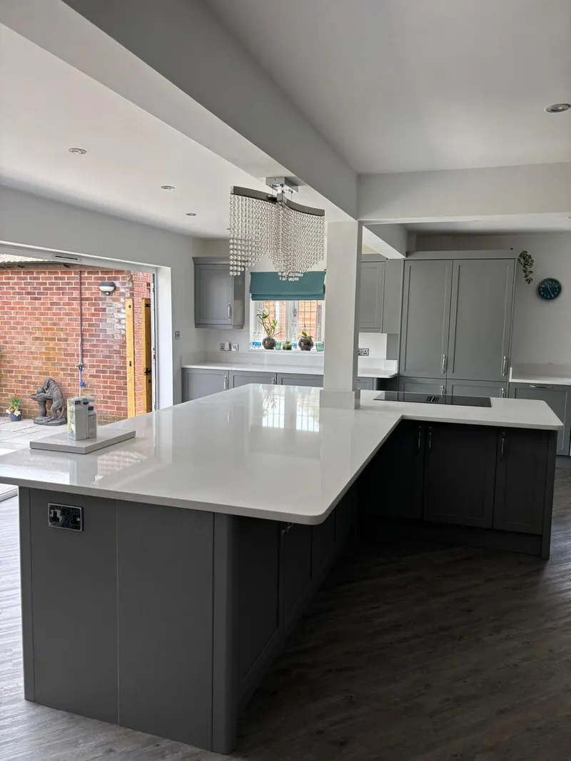 White Shimmer BQS quartz worktop uplift