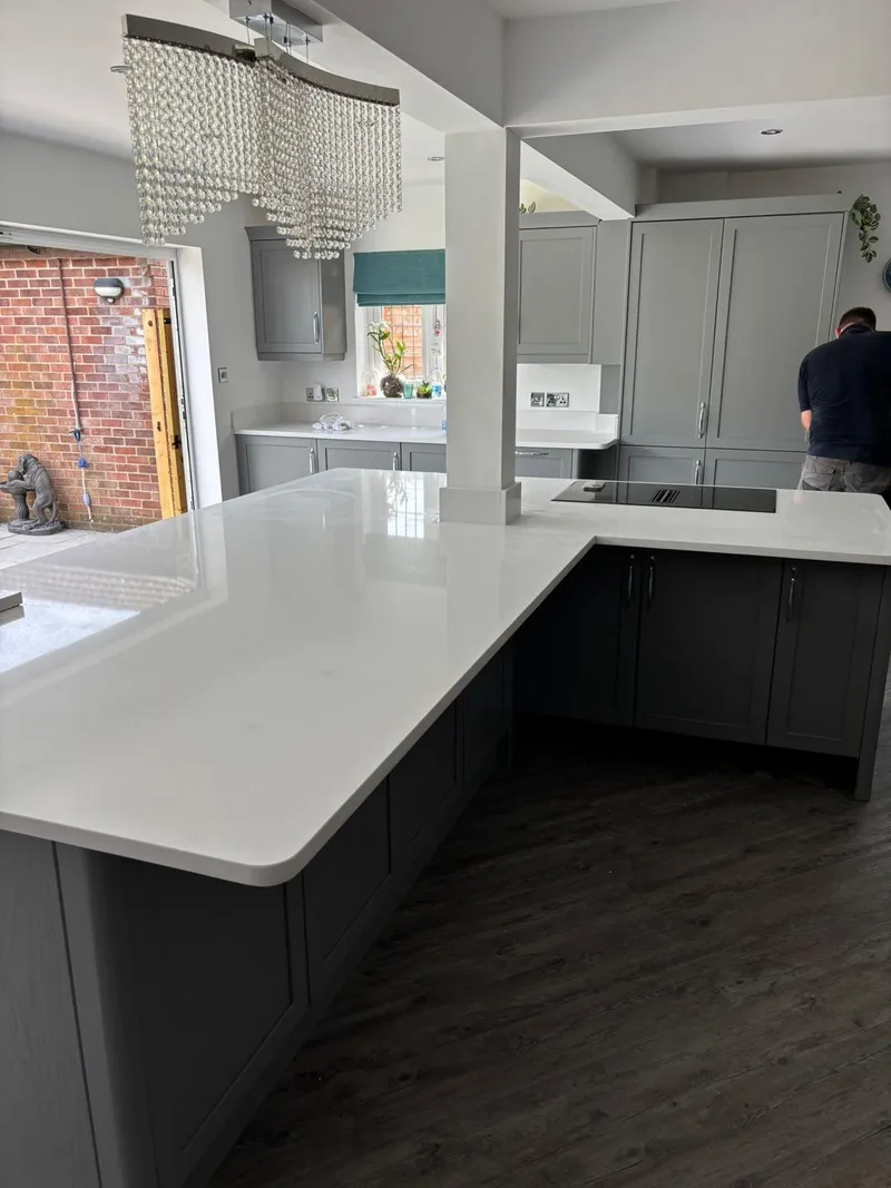 White Shimmer BQS quartz worktop uplift