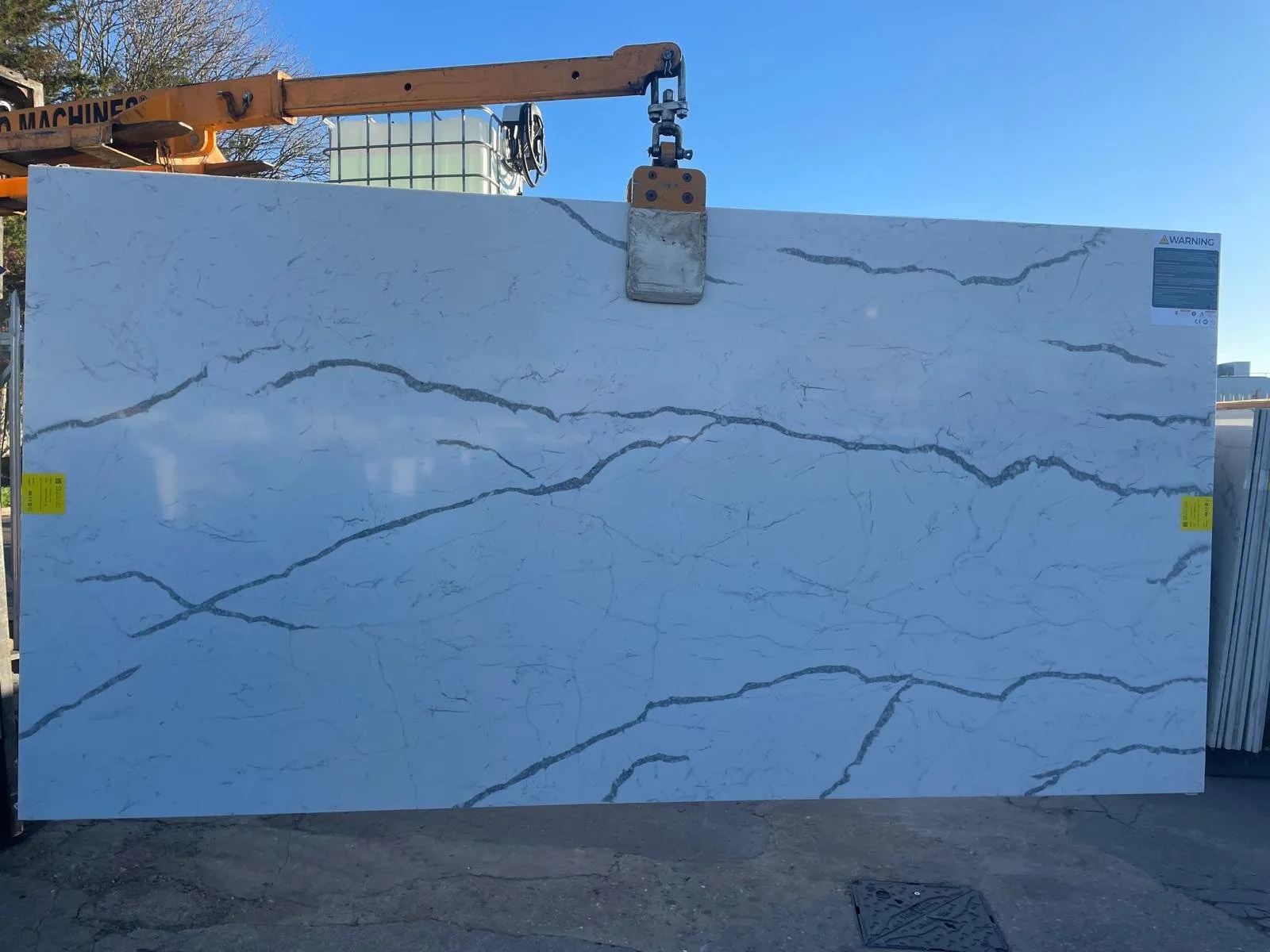 Modern Quartz Stone Astonia Grey (full body) Quartz